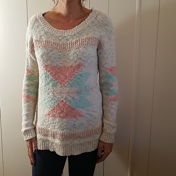 Sweater - Picture 1 of 2